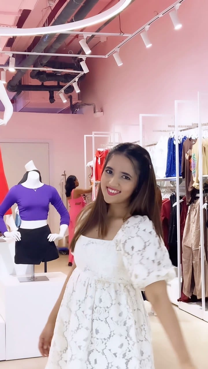 Cutest white dress <3