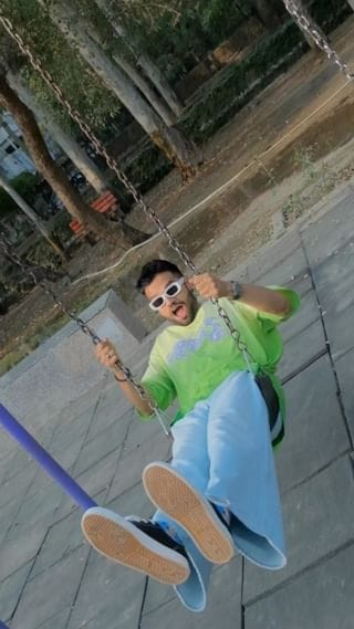 Looking like a holi colors gift box 😎 .