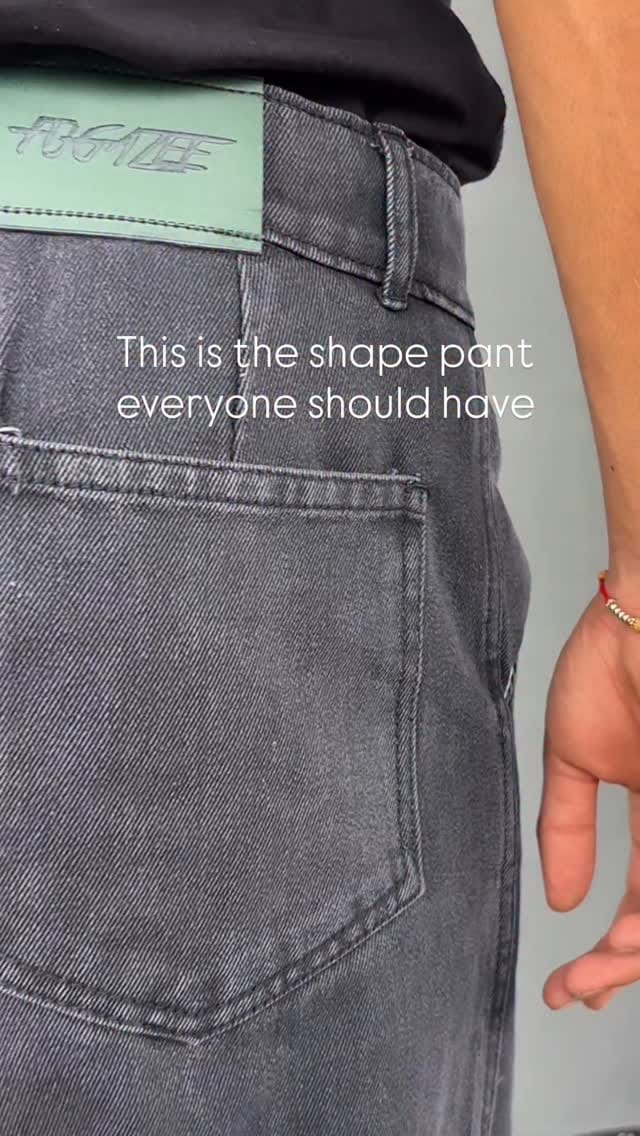 Comment “ link “ to get links 🔗 
.
.
Jeans - @fugazeeinc 
.
.
.
.
.
 [ #menfashion #menfashionreview #menfashionpost #myntrafashion #getreadywithmyntra #menoutfitinspiration #foryoupage #viralvideo #godimedia #trendingréels #jeans #menjeanstyles ]