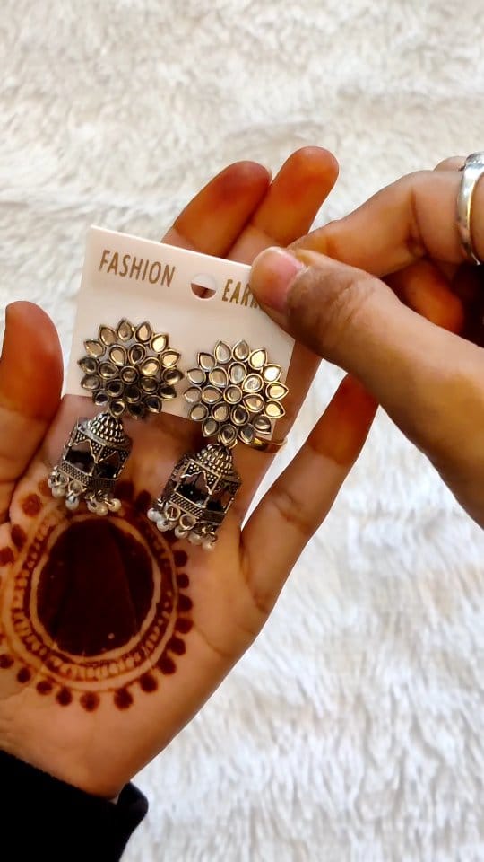 comment "Link" for direct link in your DM 🔗 🌻 
make sure first you follow us then you'll get automated link in your DM 💌 
@meeshoapp finds..
#explore #viral #meesho #meeshofinds #reels #like #foryou #jhumka #earrings #trendingreels #jhumkas #meeshohaul #meeshoapp #haul #instagram #reelkarofeelkaro #meeshotrendz #ethnic #indianfashion #jwellery #jewellery #meeshojewellery #meeshorandomfinds #meeshoproducts #earringfashion #wishlinked