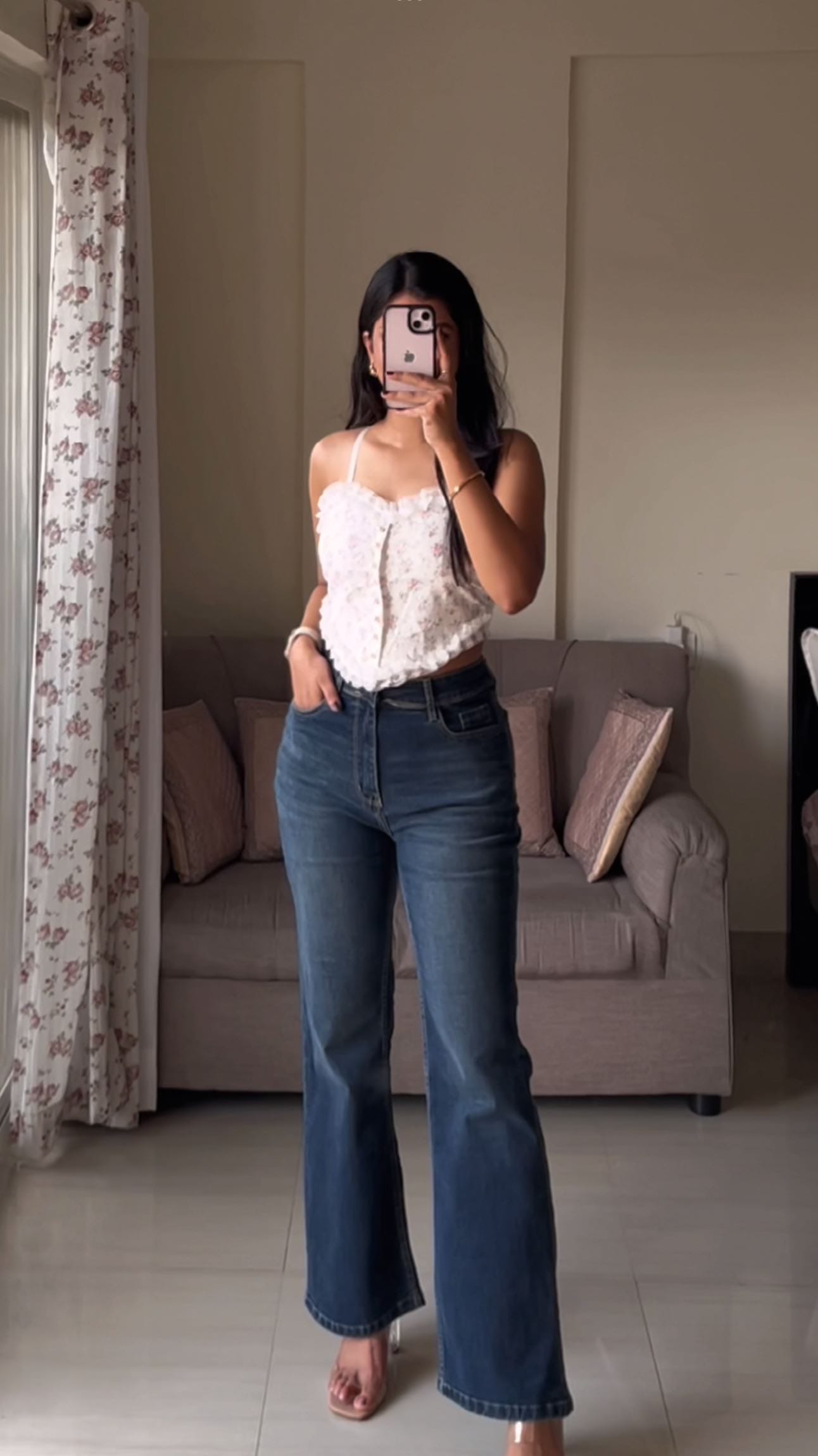 Take a look at this comfortable and perfect bootcut jeans by @clotheshe_888 💕💕
#jeans #denim #explorepage #explore #trend #ootd #viral #grwm #outfitoftheday #reels #trendingreels