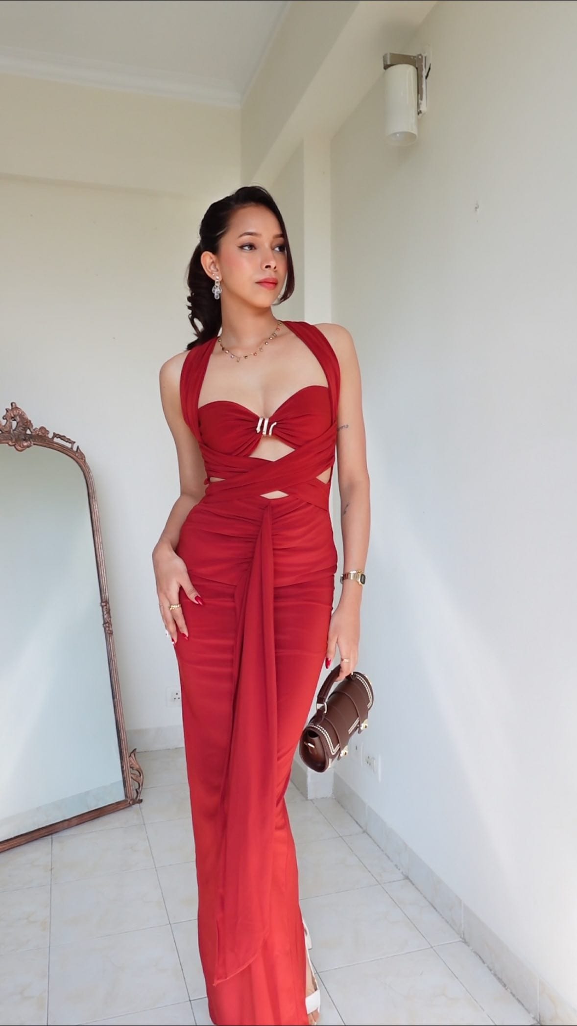 Valentines Series Ep. 9 ❤️‍🔥
comment “Dress” for link 🔗 
necklace - @projectblingofficial 
#valentinesday #valentinesday2025 #valentinesdayoutfit #fitsbyashna #outfitinspiration #outfitinspo