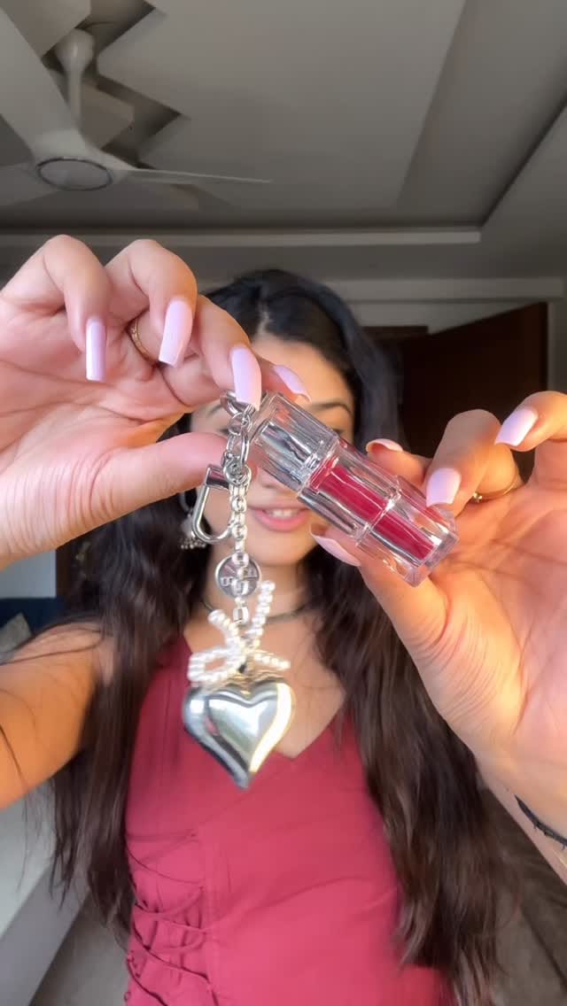 the one tint i’m using 24/7 these days🤭😋
comment for linkss🔗💗
#nonsponsored 
(lip tint, makeup, beauty, lips, girls, explore page, discover, viral, trending, hacks, fyp)
#viral #explore #explorepage #fyp #instagood #trending #instagram #makeup #tint #lip #liptint #hack #girls #beauty