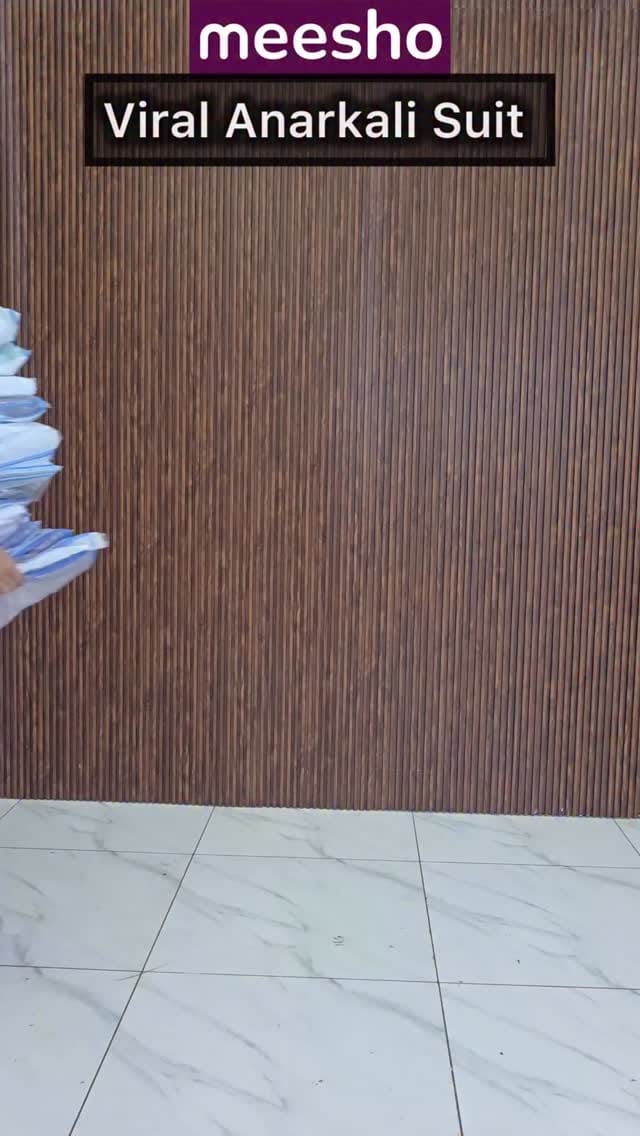 Meesho Viral Anarkali Suit Unboxing 🤣 || Ye Kaise Aa Gya 😂 #unboxingreels #rrels #trendingreels #trend #viral @meeshoapp