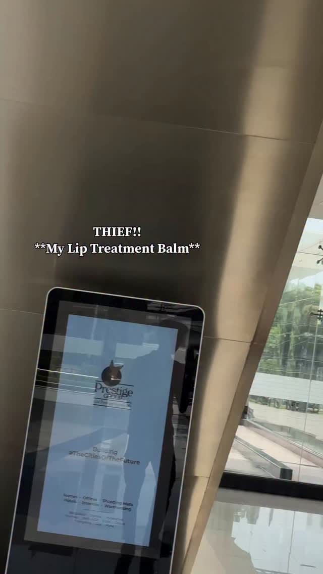 They called me a thief… but can you blame me? 👀
@typsybeauty Pout Polish gives the glossiest, juiciest lips ever 💋
Soft, smooth & brown-girl friendly  I rest my case, Your Honour ⚖️💄
(best lip treatment balm for dry lips, hydrating pout polish for glossy lips, brown girl friendly lip shades, metal tip lip applicator, pigmented lip balm with gloss finish, cruelty-free hydrating lip gloss, glazed lips look trend, lip polish that repairs and hydrates)
#lipbalm #story #beautybloggers #foryou #viralproducts #beautytips #lips #drylips #affordable #liptreatment #tipsandtrick #theif #pigmented