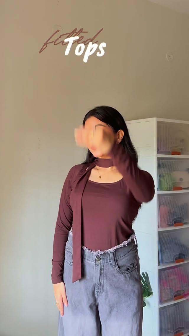 Topwear haul under ₹500 
• comment down “top” or share this reel with me 
.
.
.
.
[myntrafinds,myntrahaul,topshaul,topwearhaul,myntratopshaul,collegeoutfit,explorepage,reelsfeed] #myntrafinds #topwear #reelsfeed