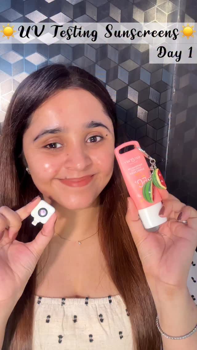 #unsponsored - Comment “Test” for part 2✨🌷
Brand - @dotandkey.skincare 
Tried the Dot & Key Watermelon Sunscreen out of curiosity and did a quick UV test — honestly surprised at how dark it looked under the UV camera. It showed pretty solid SPF protection and even coverage without feeling heavy or greasy✨🌻
#sunscreen #sunscreenspray #sunscreentest #testingsunscreen #wintersunscreen #sunscreens #suncream #skintan #skintanning #sunscreenspf50 #sunscreenspf #uvtesting #comparingsunscreens #myntrabeauty #meesho #amazonfinds2025 #winterskincare #nykaaland 
This content is related to sunscreen, best sunscreens, summer skincare, skincare tips, summer skincare tips, nykaa finds, amazon finds, meesho, affordable skincare, tinted skincare, testing sunscreen, tira, skincare routine, skin caretips uv testing sunscreens  comparing sunscreen winter sunscreen