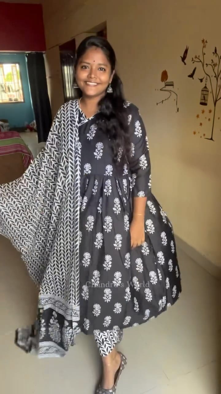 Myntra Daily wear Kurti Sets under 1K😍
Comment 'Link' or Share this reel with me to get the links directly in your DM🫰🏻✨
#affiliated 
#myntrafashion #kurtisets #anarkalikurtiset #kurtisetunder1000 #maduraiinfluencer #fashionblogger #myntrakurtasets