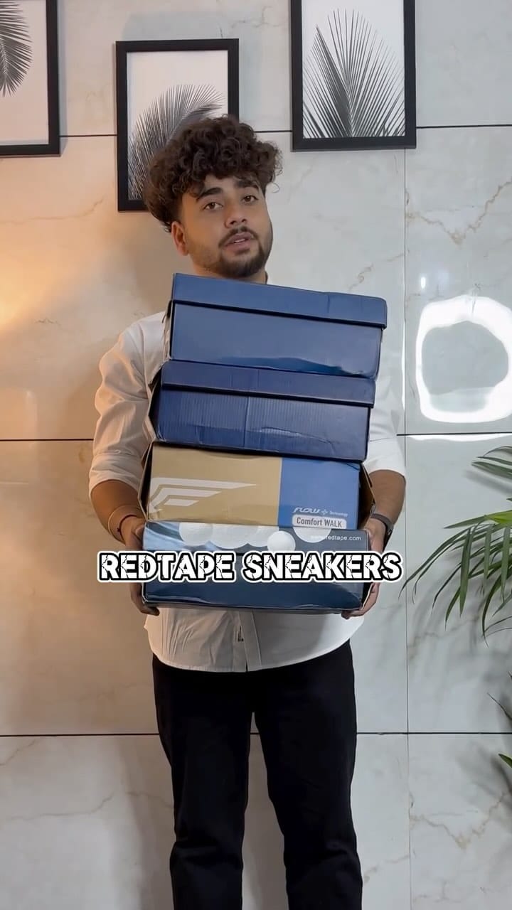 Comment “DM” or share this reel with me for links 🔗 
.
.
.
.
.
.
.
#fashion #mensfashion #redtape #sneakers #grwm #styleinspiration