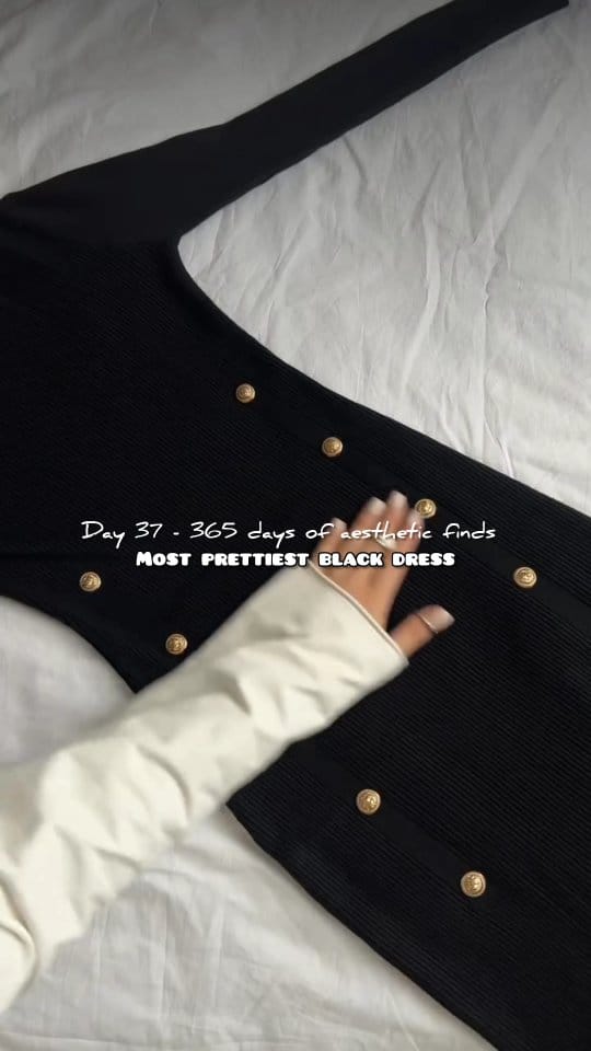 Viral black dresses