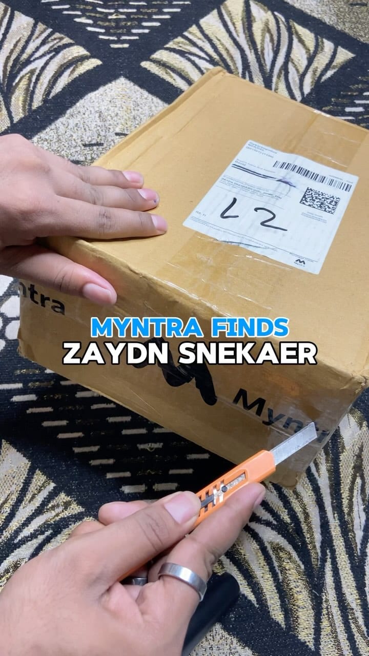 Comment “DM” For Link.!
Unboxing Zaydn Sneaker.
.
.
.
.
#ootdfashion #ootd
#mensfashion #menswear #sneakers #whitesneakers #ootd #fashionblogger #myntrafinds #flipkartfinds #zaydn #zaydnsneakers