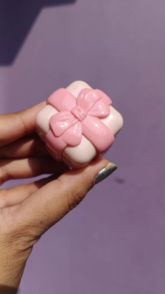 Cute bow blush 😍🤗 #instagram #blush #viral #reelitfeelit @meeshoapp