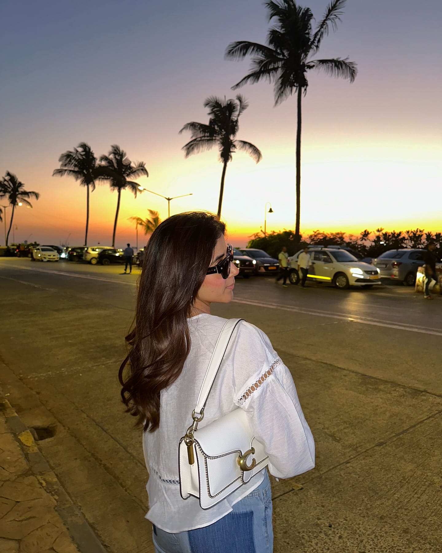 la ya bombay? 
Comment “love” for outfits links 🤍