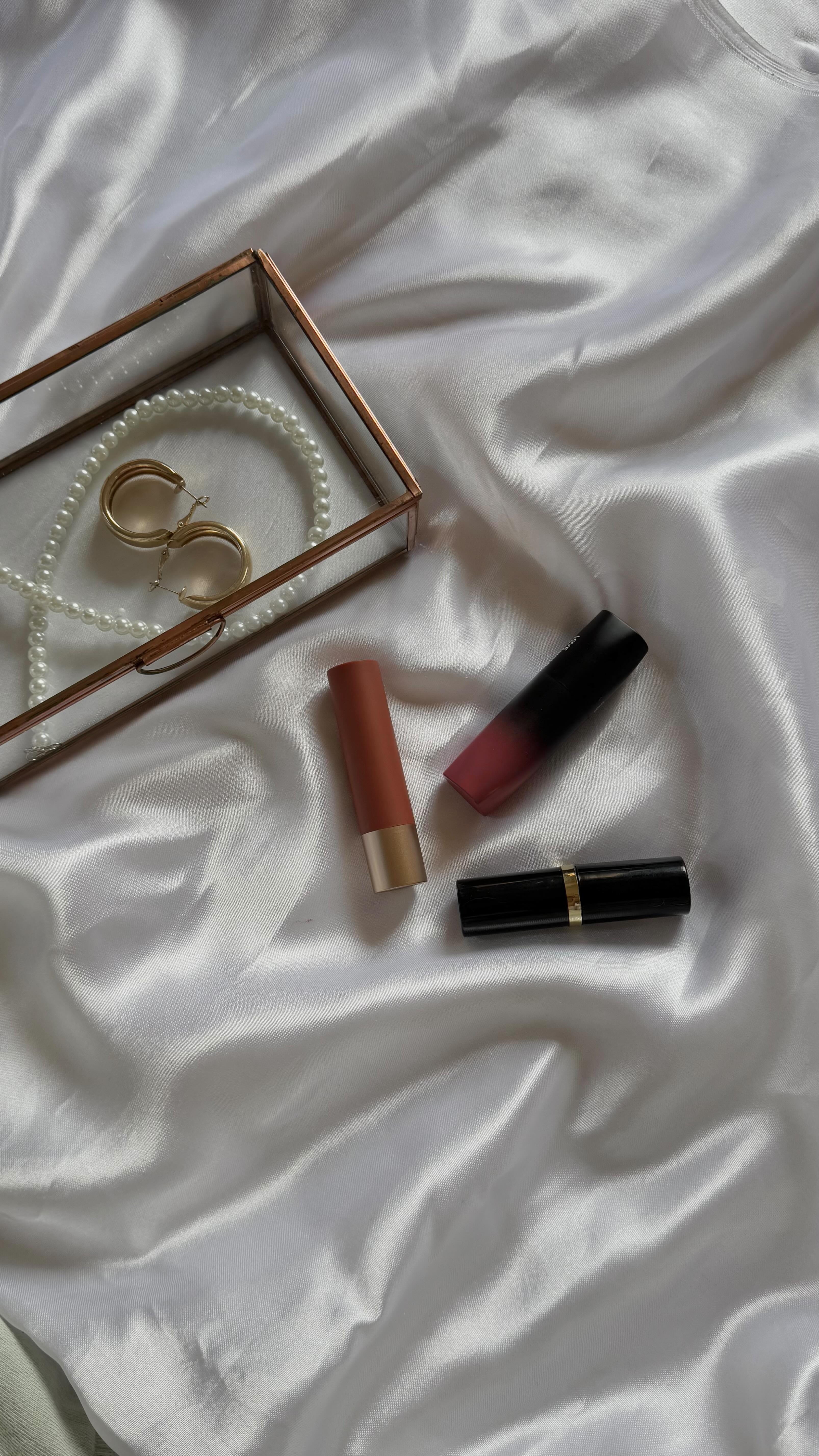 Comment for Links💗
#reels #reelsinstagram #lipstick #lipstickhaul #swatches #lipstickswatches #beautyfinds #makeuphaul #lipsticks #lipgloss #liptint #lipproducts #makeuphaul #beautyproducts #pinklipstick #pink #redlipstick #viral #explorepage #reelsexplore #fyp #trending #affordable #trendingaudio
[ makeup finds , viral makeup , lipstick haul , makeup haul , amazob finds , lipstick swatches , matte lipsticks , beauty , viral products , lipsticks , glossy lipstick , pink lipstick , affordable products , hauls , review , recommendations , fyp , unboxing , trending , explore page ]