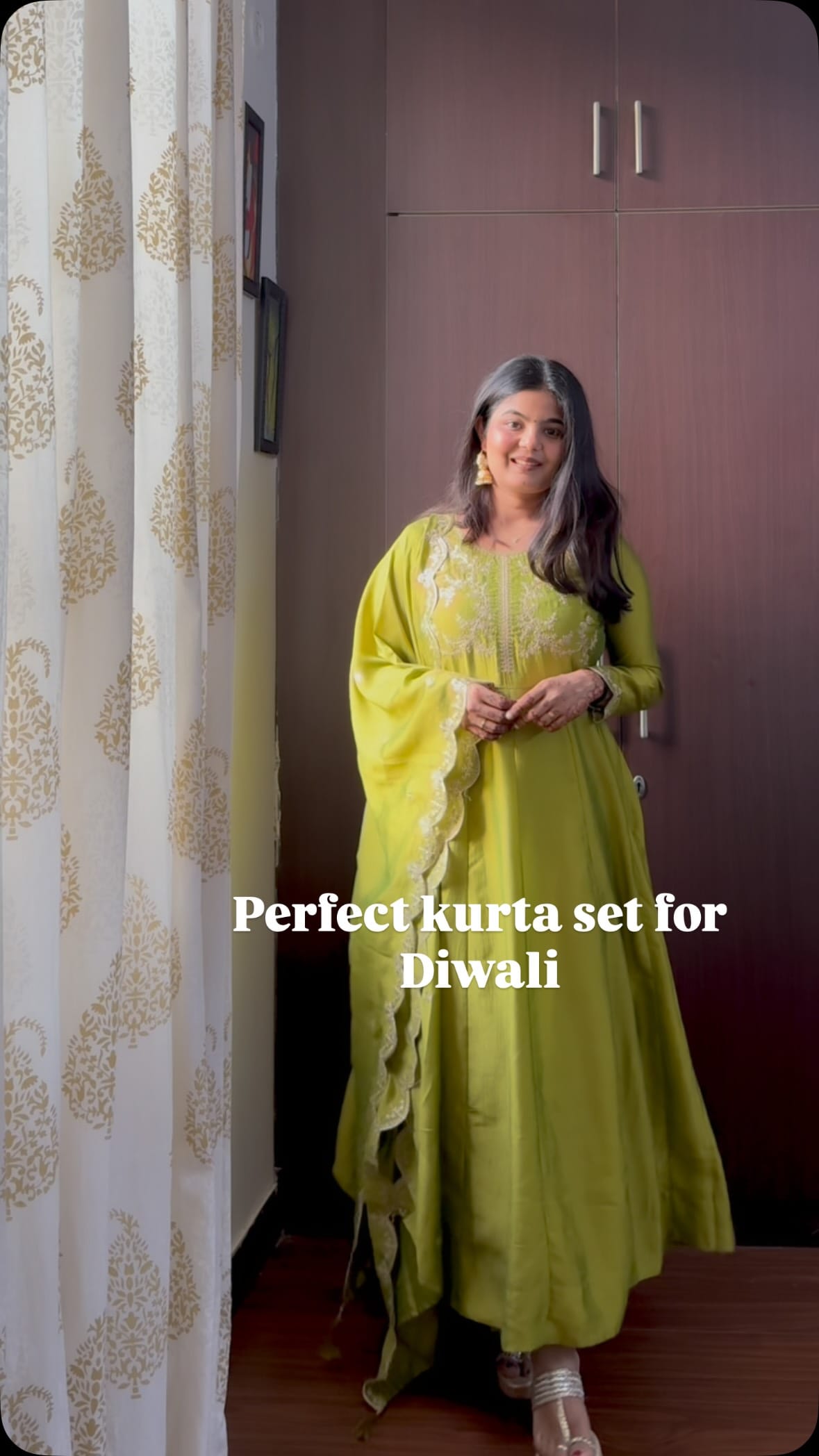 Festive season calls for colors that make you glow from within 💚
This color is out of stock but i have tagged more color optiond and designs 🤌
Wearing size Small
#fyp #explorepage #reelsinstagram #fashion #ootd #colors #wishlinked #myntra #desi #diwali #diwalioutfit #festivefeels  #desi #desigirl #desioutfit #fashion #reelsinstagram #reelsindia #explore #wishlinked 
#festive #festivevibes #amazon
#amazonfinds #karvachauthlook #festiveseason #love #INSTAGoOD #instamood #desigirl #jhumka