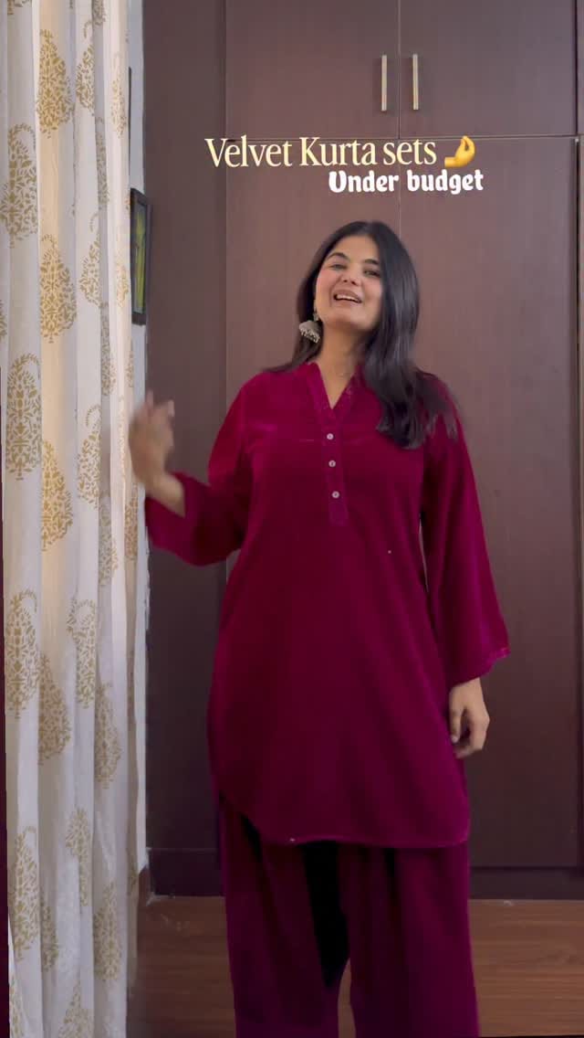 Velvet Kurta Sets for the Season ❤️
Wearing size small in all 
Comment down for the links or share this reel with me 🌸
( velvet Kurta set, kurta set, velvet, myntra, myntra finds, fyp, under budget, budget finds, explore ) 
#fyp #explorepage #explore #reelsinstagram #velvet #velvetkurtaset #myntrafinds #budgetfinds #weddingwear