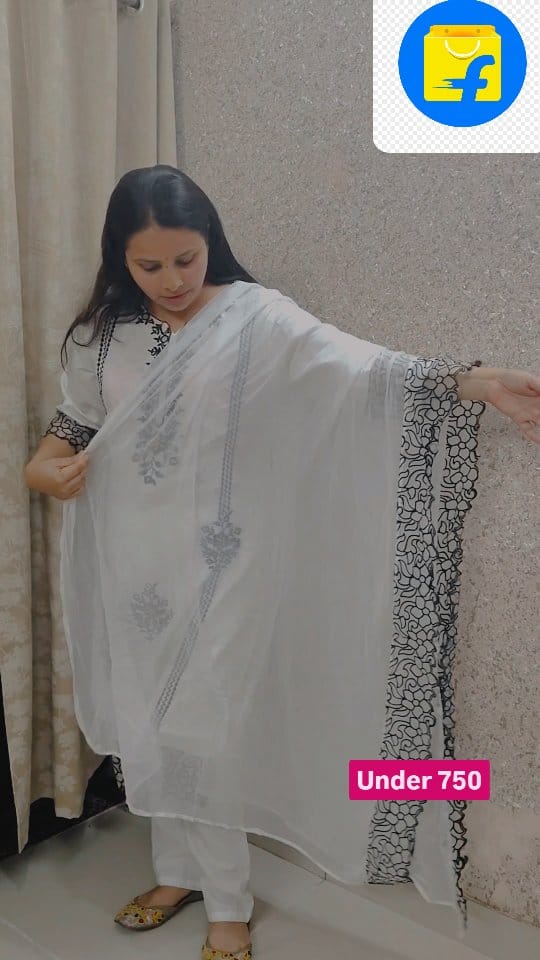 Flipkart finds under 750 party wear kurtas set
 
 #instagram #trendy #home #shopping #gwalior #newdelhi #flipkart