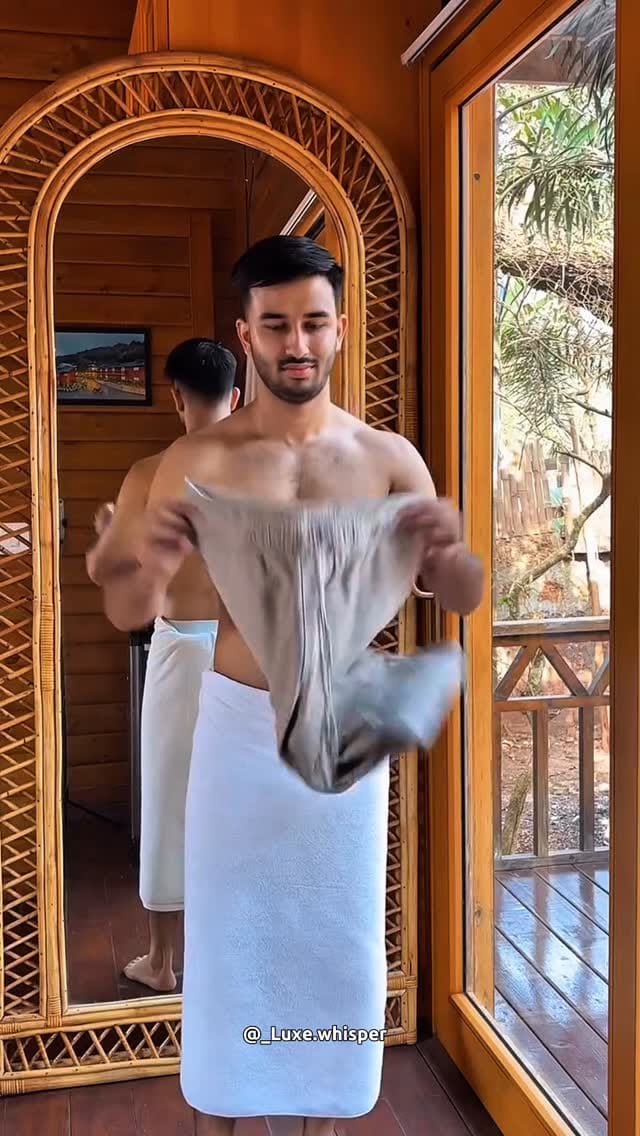 Follow & Comment “LINK” to get all outfit details!
No follow = No links — that’s the rule!
Make sure you’re following for daily aesthetic fashion edits!
•
#Fashion2025 #FitCheck #AestheticLooks #OutfitEdit #ViralStyle #DailyFits #OOTDInspo #StyleReels #styled.verse #CapcutFashion #SoftCoreStyle #ExplorePage #StreetwearMood #ModernAesthetic #TrendingEdits #FashionVibes