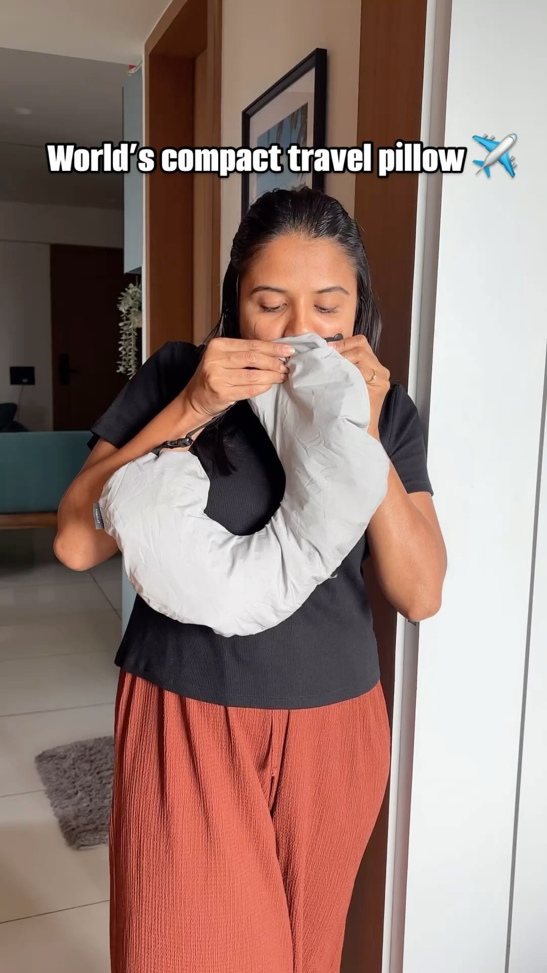 Compact travel pillow 🔥