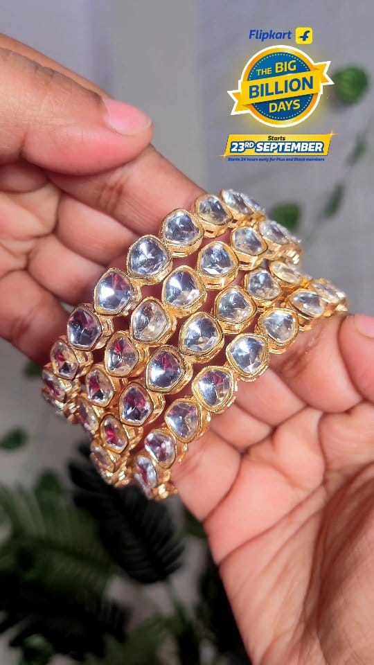 Comment For Link Ya Share This Reel With Me 
Follow For More Videos 
@flipkart Bangles 
#flipkartbigbilliondays #flipkartbbd #bbd2025
