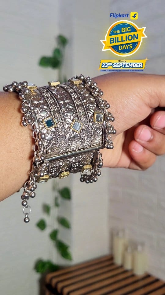 Comment For Link Ya Share This Reel With Me 
Follow For More Videos 
@flipkart Oxidized Cuff Bangle 
#bbd #bigbilliondays #flipkartbbd2025 #flipkartsale #bbd2025
