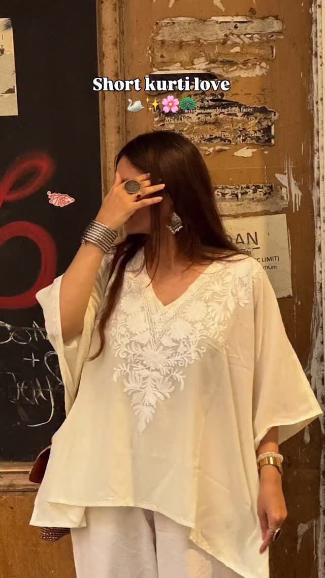 Comment link for kurtis ✨
Short kurti love ✨🌸
Share and save for later ✅
#shortkurti #kurtilove #unboxing #desifashion #fashiontips #outfitideas #collegewear #officewear #fashioninspo #outfitinspos #musthave #ideas #tips #explorer