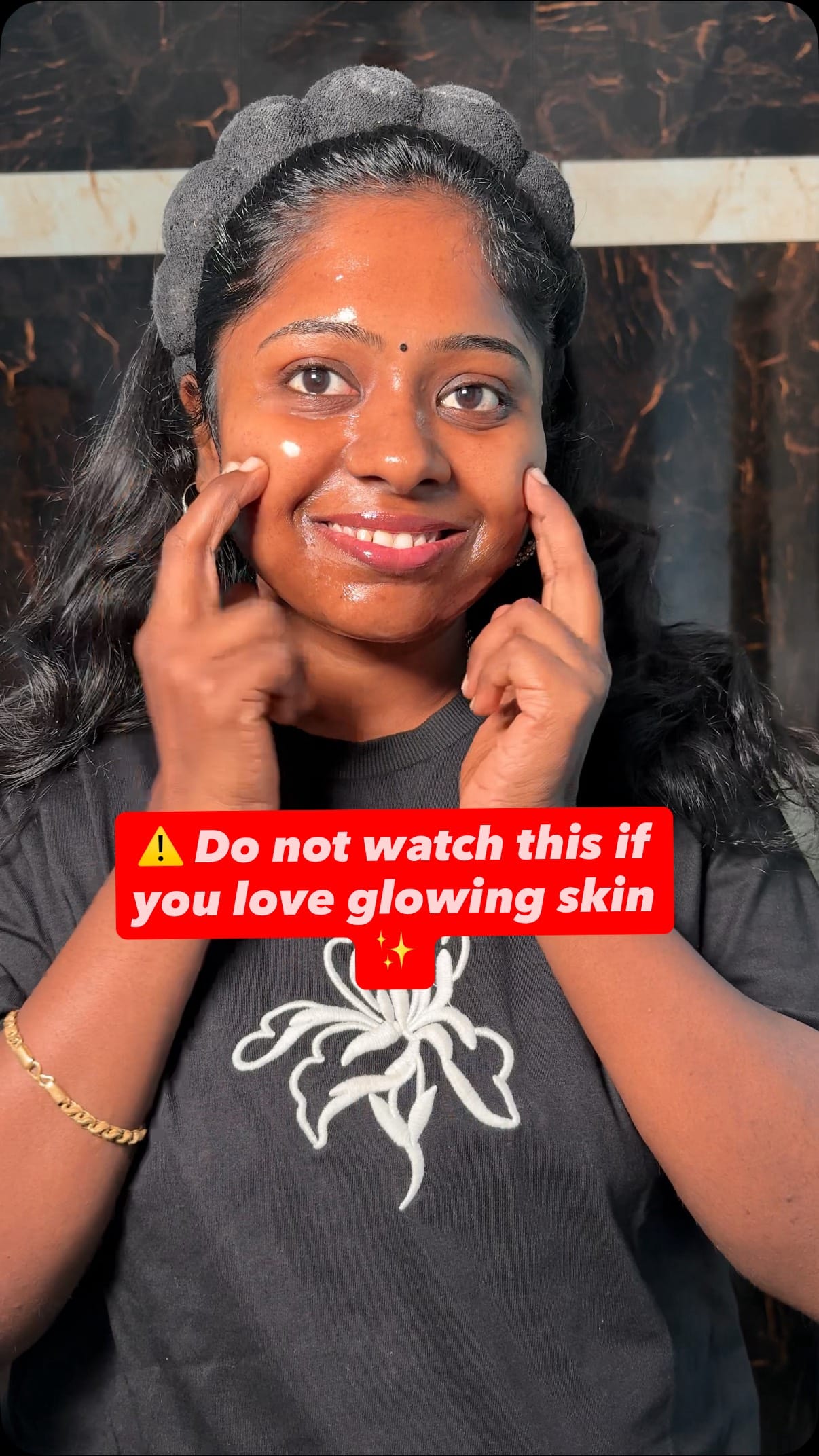 One peel. One glow.
This is how glass skin actually looks in real life ✨
💬 Comment ‘Glow’ to get the full routine!
glass skin, Korean skincare secret, weekly skincare routine, peel-off mask, collagen mask, serum for glow, glowing skin routine, radiant skin, skincare ritual, skincare transformation, skincare secrets, youthful skin, Chennai, fyp, explore, Myntra beauty, medicube , Tamil, Tamil ponnu, Nama Chennai, Chennai ponnu, Tamil influencer 
#koreanskincare #glassskin #weeklyskincare #peeloffmask #collagenmask #skincareglow #glowupjourney #glowingskin #mirrorskin #skincareroutine #skincareglowup #skincaretipsandtricks #koreanbeauty #kbeauty #tamilbeautyblogger #tamilcontentcreator #tamilbeautytips #chennaiinfluencer #fypppppppppppppppppppppppppppppppppppppppppppppppppppppppppppppppppppppp #exploreskincare