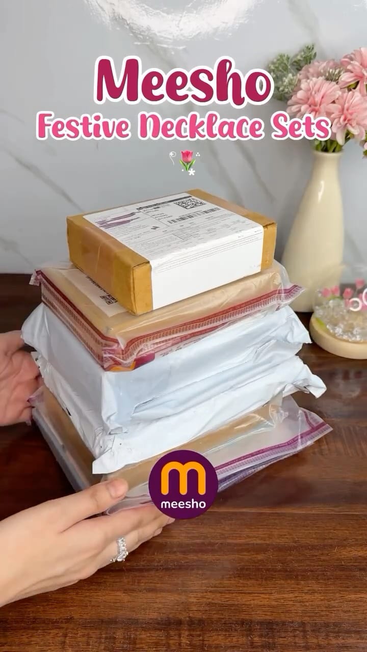 Comment pp for link 🔗 
or join my broadcast channel for all the links
.
Festive & Wedding Necklaces Haul 😍✨
.
Follow @farhanaaz.fn for more
.
.
#meesho #shopping #onlineshopping #link #happyshopping