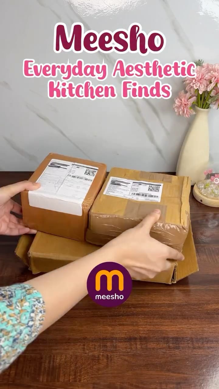 Comment pp for link 🔗 
or join my broadcast channel for all the links
.
Everyone Aesthetic Kitchen Finds😍
.
Follow @farhanaaz.fn for more
.
.
#meesho #shopping #onlineshopping #link #happyshopping