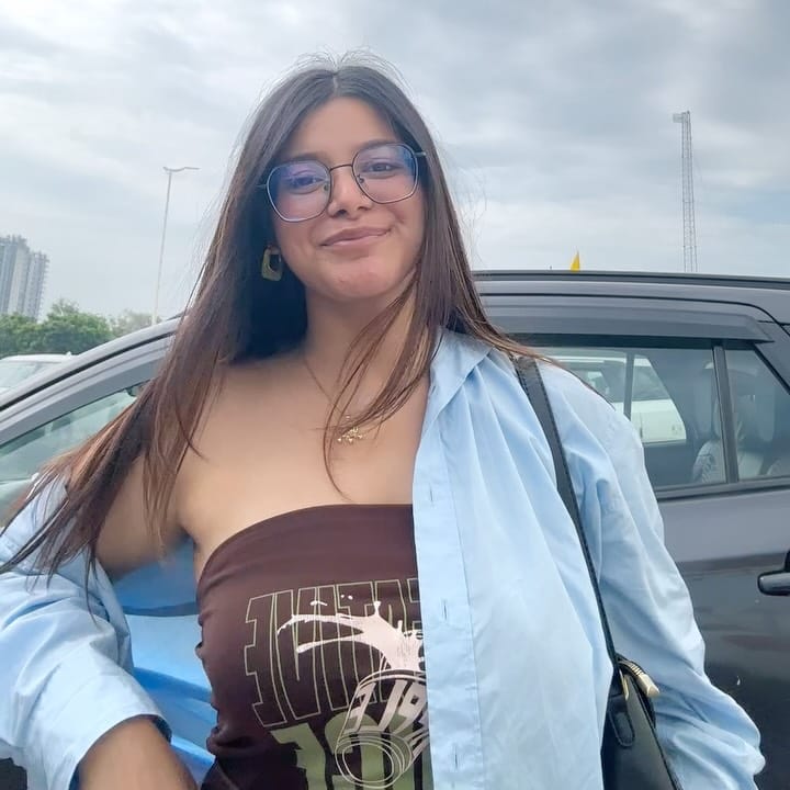 August roll 🍂✨🧸
.
Comment for links ✨🔗
.
Tube top from @newme.asia 
Prod id: 
Coupon: KAJ
.
.
.
.
.
.
.
#casualoutfit #monthlydump #fitcheck #outfitideas #outfits  #explore #explorepage✨ #casualoutfitideas