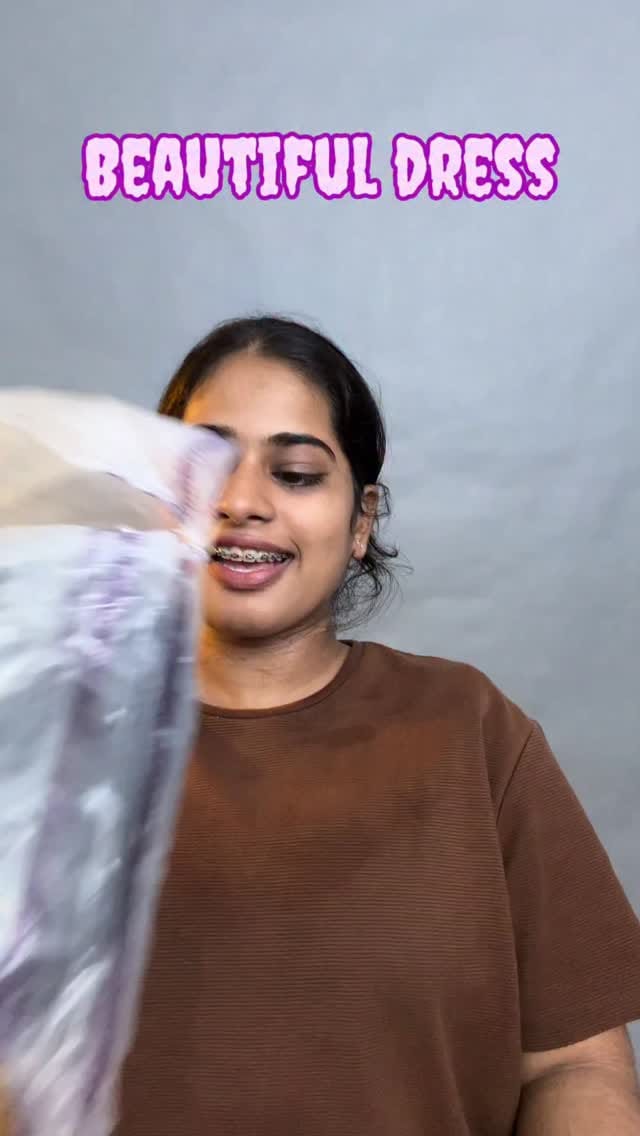Like ♥️follow & comment for the link✅
@glamwithammu 
.
.
.
Link:-https://www.wishlink.com/share/trevj
Super dress
#fashionstyle #fashinstyle #fashionable #fashion #dresswear #superdress #flipkartfinds #womenfrock #womenwear #superdress @flipkart