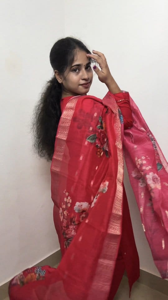 Like ♥️follow &comment for the link✅
@glamwithammu 
📍
📍
📍
Link:-https://www.wishlink.com/share/n664pz
Red kurta set
Super beautiful red kurta set
#fashionboutique #fashionable #fashinstyle #dresswear #dresswear