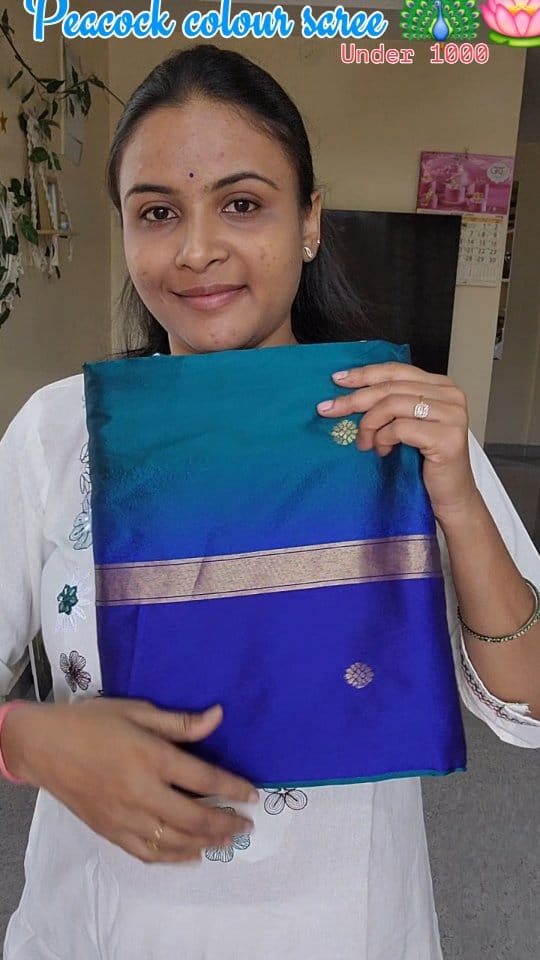 Peacock colour saree in which everyone look beautiful 🦚🪷😍 Hurry up girlsss !! Dont miss this saree from meesho just under 1000.
Fabric is soft pattu quite good quality 💕
Dont forget to like share comment and follow 🤩
@meeshoapp 
#meesho #meeshosaree #peacockcolorsaree #viralreels #trending #meeshonewsaree #softpattusaree #trendingreels #viralvideos #meeshosareehaul #fyp #likeforfollow #followforfollow #onlineshopping #viral #meesho