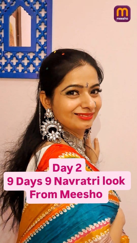 (Comment for link) Day 2, 9 Days of Navratri look from meesho 
@hdfashiondesigns
Makeup by @makeuphackswithdeepali 
Navratri look, Meesho, Meesho finds