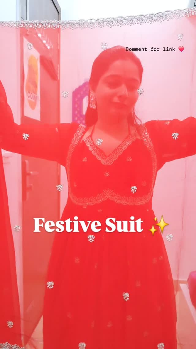 Comment for link 
Festive Suit ✨️
#meesho #partywearsuit ##viralreels #reelitfeelit #reelskarofeelkaro #instafashion #instagood #instamood #reels #georgettesuits #anarkalisuits #frocksuit #suitwithdupatta