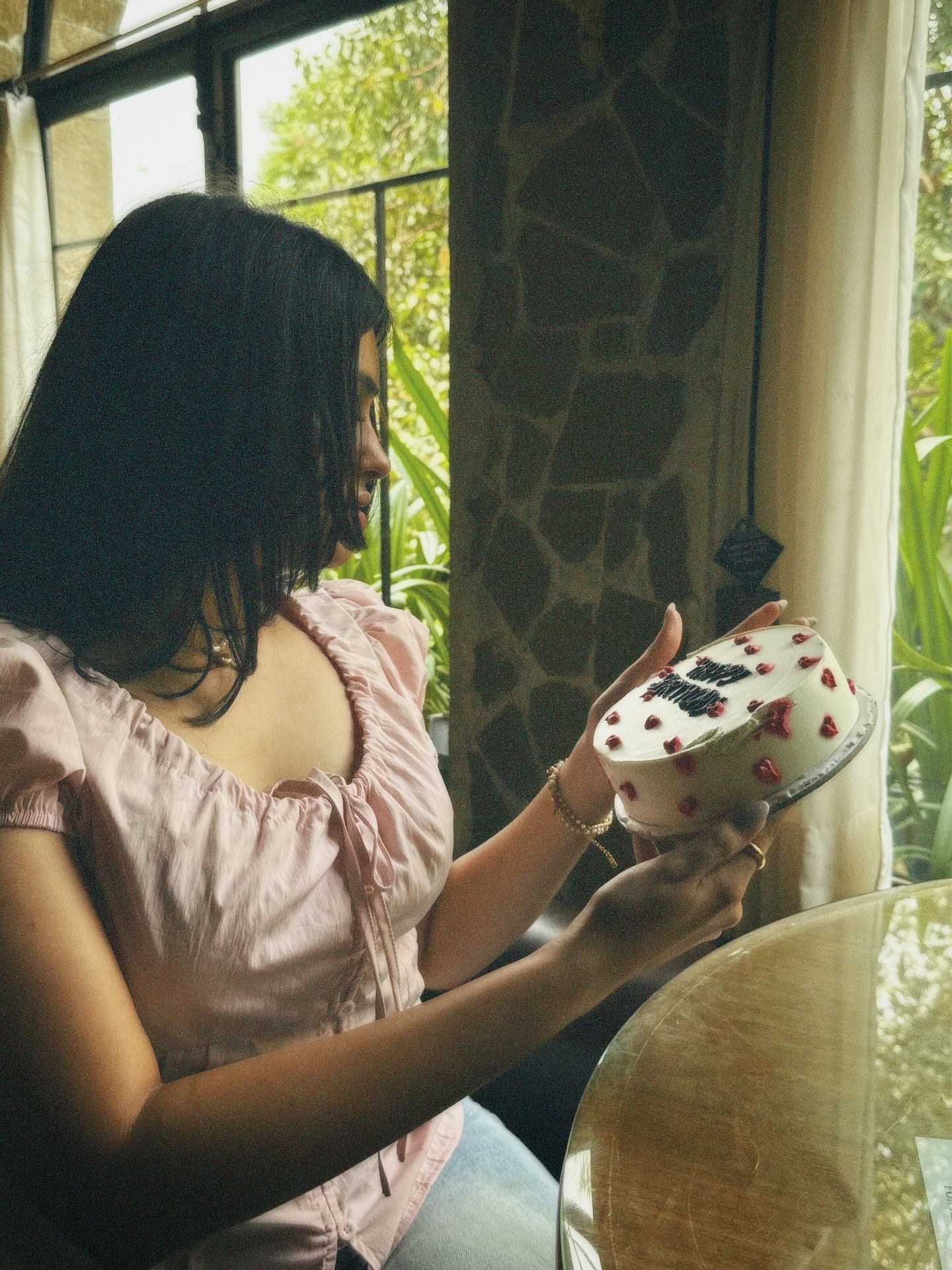 hello 22⭐️🧚🏻🍦💘
Loved my visit to Echoes, Kailash Colony. Great cocktails, chill vibe, and the food from their new menu was honestly so good🪩🎊🎀
@moremssocial @echoescafeindia @famouus_jam 
#birthdaydump #birthdaycake #birthdaygirl #birthdayfun #birthdayphotoshoot #aesthetic #cafe #inspo #explorefeed #fyp #viralpost❤️ #GalaxyZFlip7 #WithGalaxy