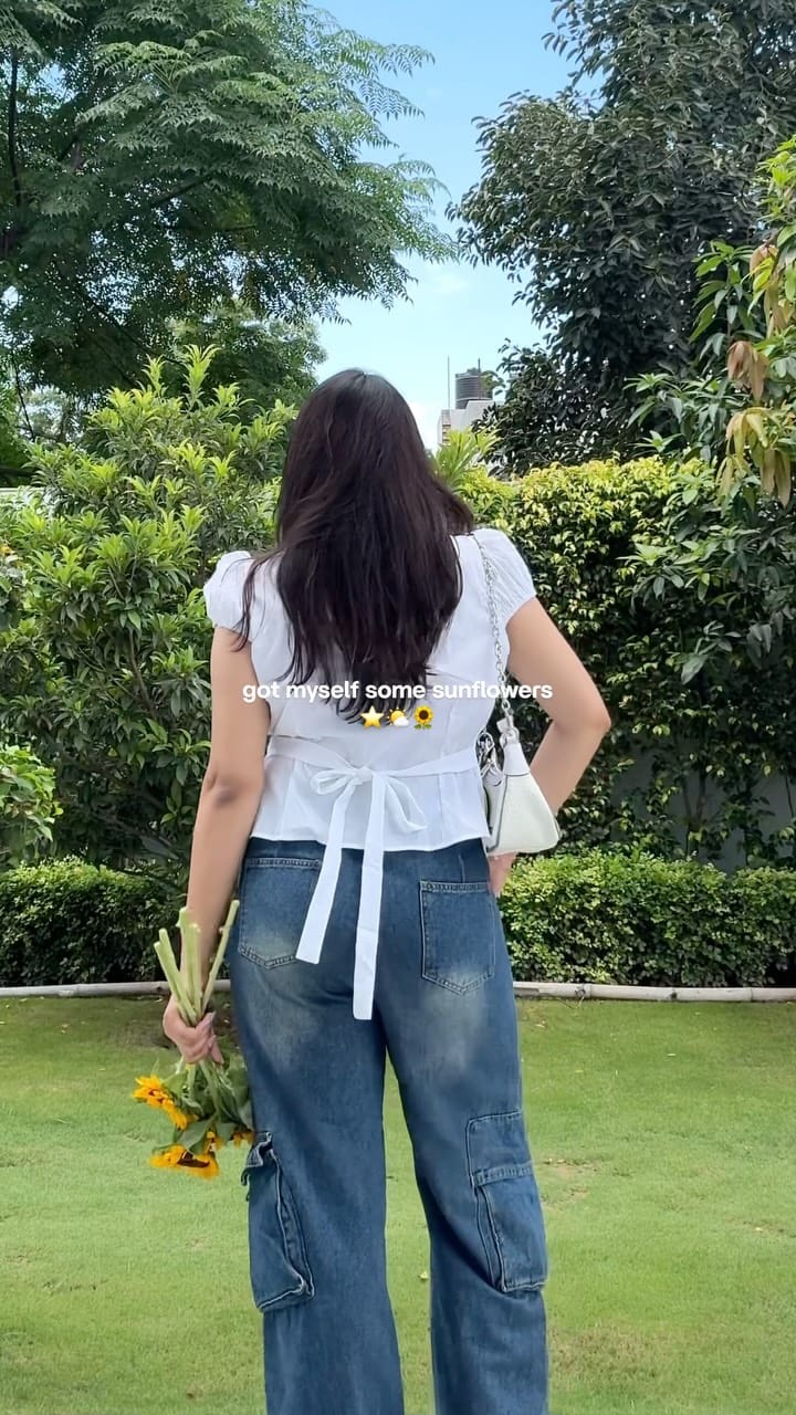 fit so cool🪩, comment for links 
#outfitcheck #fitcheck #casualoutfitideas #collegeoutfitideas #goingoutoutfit #reelsviral #explorepage #aesthetic #minivlogs #sunflower #cuteoutfits #cutefits #reelsındia #explorepage✨ #fypシ #jeans