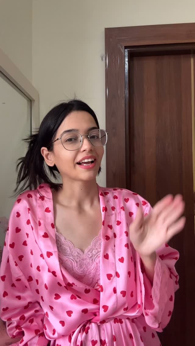 Welcome to Episode 2 of Brands I Like! (Non Sponsored) 
This time, I’m talking about a brand I’ve been really enjoying — Mintree and their 10-step facial kit. I’ve been using it once a month for the past 4-5 months, and it’s become my go-to skin reset routine.
It leaves my skin feeling refreshed and glowing every single time!
Drop a comment below if you want the link — and as always, please make sure to do a patch test first, since everyone’s skin reacts differently.
#SkincareRoutine #GlowingSkin #SkinCareTips #HealthySkin #SelfCare #KBeauty #SkincareGoals #RadiantSkin #KimSeonSmileChallenge