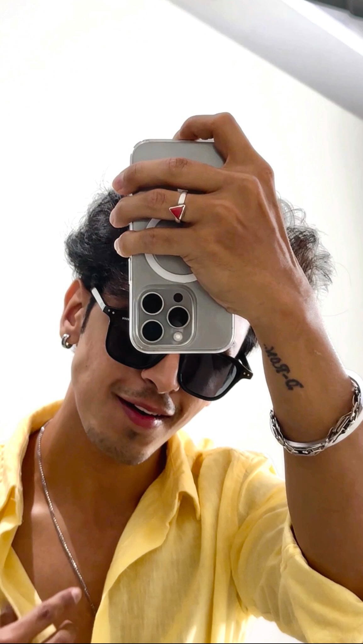 Baby yellow💛 ( Cmnt "Link" to get outfit Link )
.
Amazon Ultimate Brand Sale is live from
*1st to 6th April' 25.
#UltimateBrandSale #AmazonFashion #GetStyledWithAmazon #AmazonFinds  #ultimatebrandsale #amazonsale #Ad #Collab