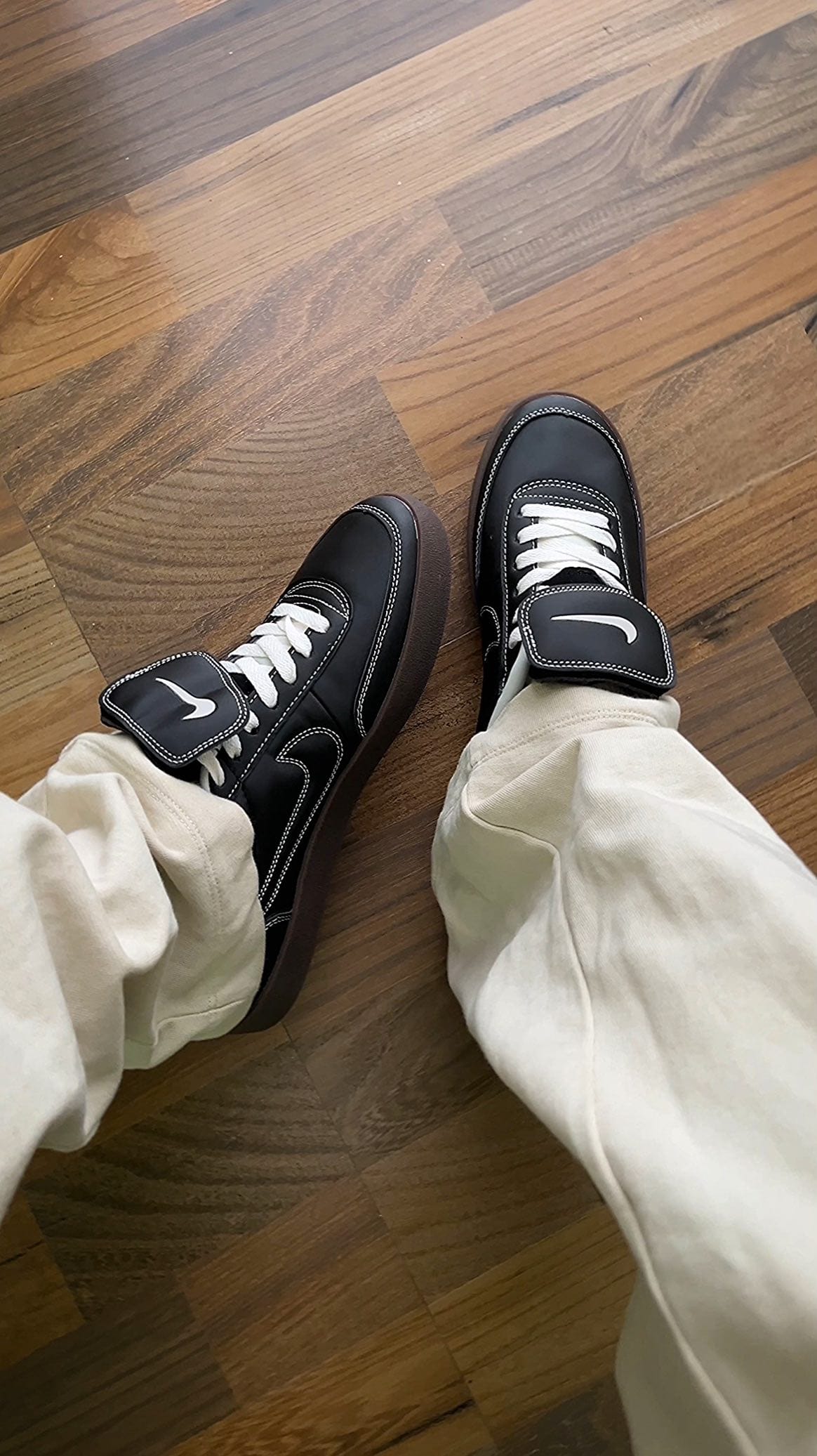 Laced up in silence, but the sneakers scream 🔥
.
Sneakers - @dripklub_com 
.
.
.
Today I have these amazing pair. The Quality of this pair is top notch & you can easily style them with different bottom wear.
“FOLLOW & COMMENT FOR LINK 🔗 “
.
.
.
(Sneakers,men Sneakers,sneaker addict,shoe,men shoes,sneaker head,shoe lover,fashion,fashion blogger,aesthetic sneakers,reviews,streetwear,style,men style,street style,fashionable,explore,fyp)
.
.
.
#sneakers #sneakerheads #sneaker #shoes #menshoes #shoeslover #fashion #aesthetic #fashionblogger #reels #streetstyle #fashionista #review #shoestagram #style #shoeaddiction #sneakersnews #fashionista