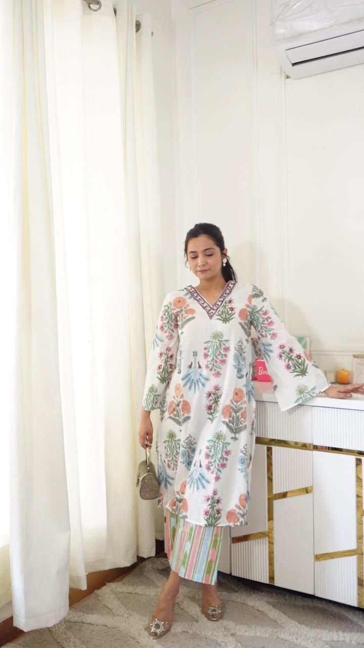 Myntra sale picks 🫶🏻|| Which one did you Like? || Comment “ Wow” to receive all the product links in your messages 
#reelsindia #desiaesthetic #pinterestyfinds #cottonkurta #cottonsuit #eidoutfits #ramdan #festivelook #kurtaset #pakistanisuitsindelhi #wishlinked #fashionindia #fashioninfluencer #indianlook #myntrafinds #springsummercollection