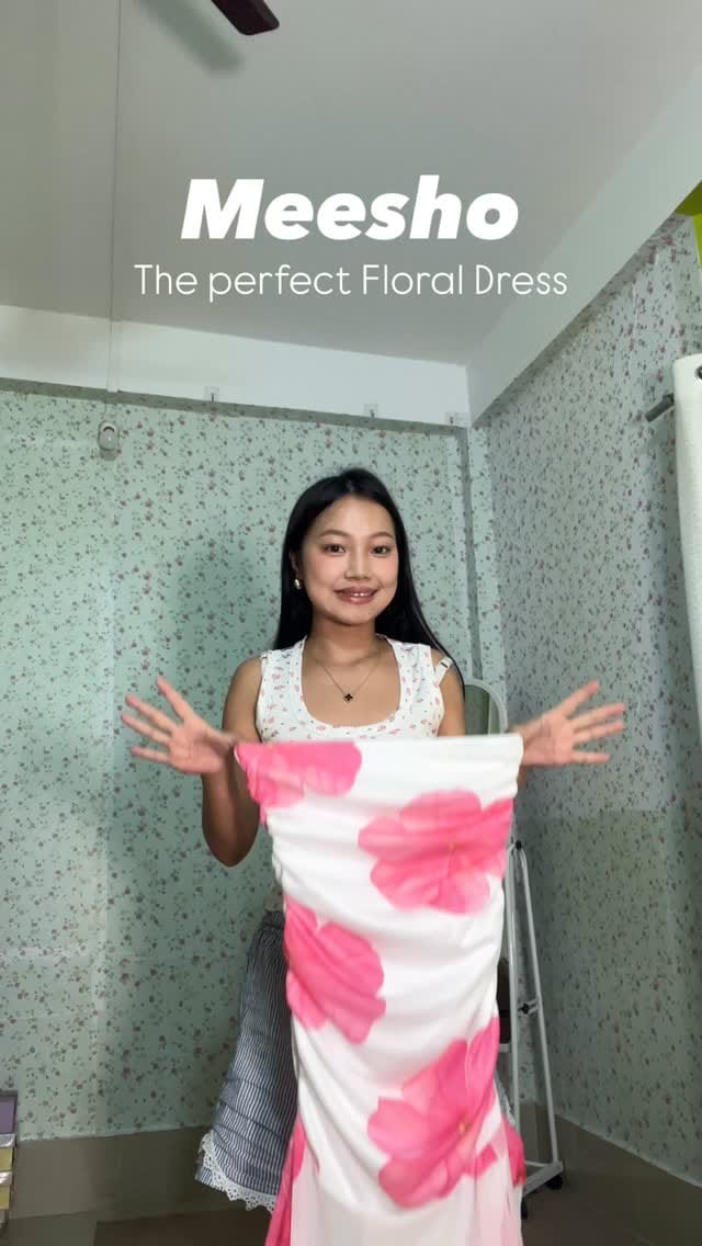 Comment ‘link’ for the dress
.
.
.
.
.
.
.
.
#meesho #meeshoshopping #floraldress #foryou #explore #ruffledress #dress #fypage #reelitfeelit
