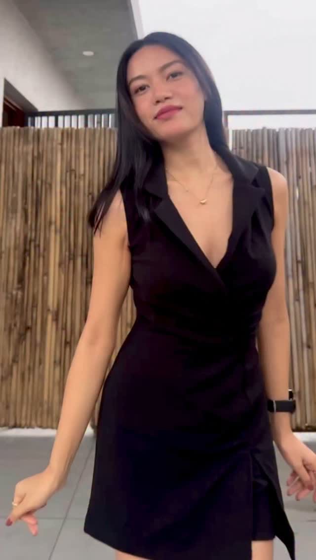 Fit check🖤| Comment for outfit link|
#myntrafinds #blackjumpsuit #playsuit #outfitoftheday #ootd