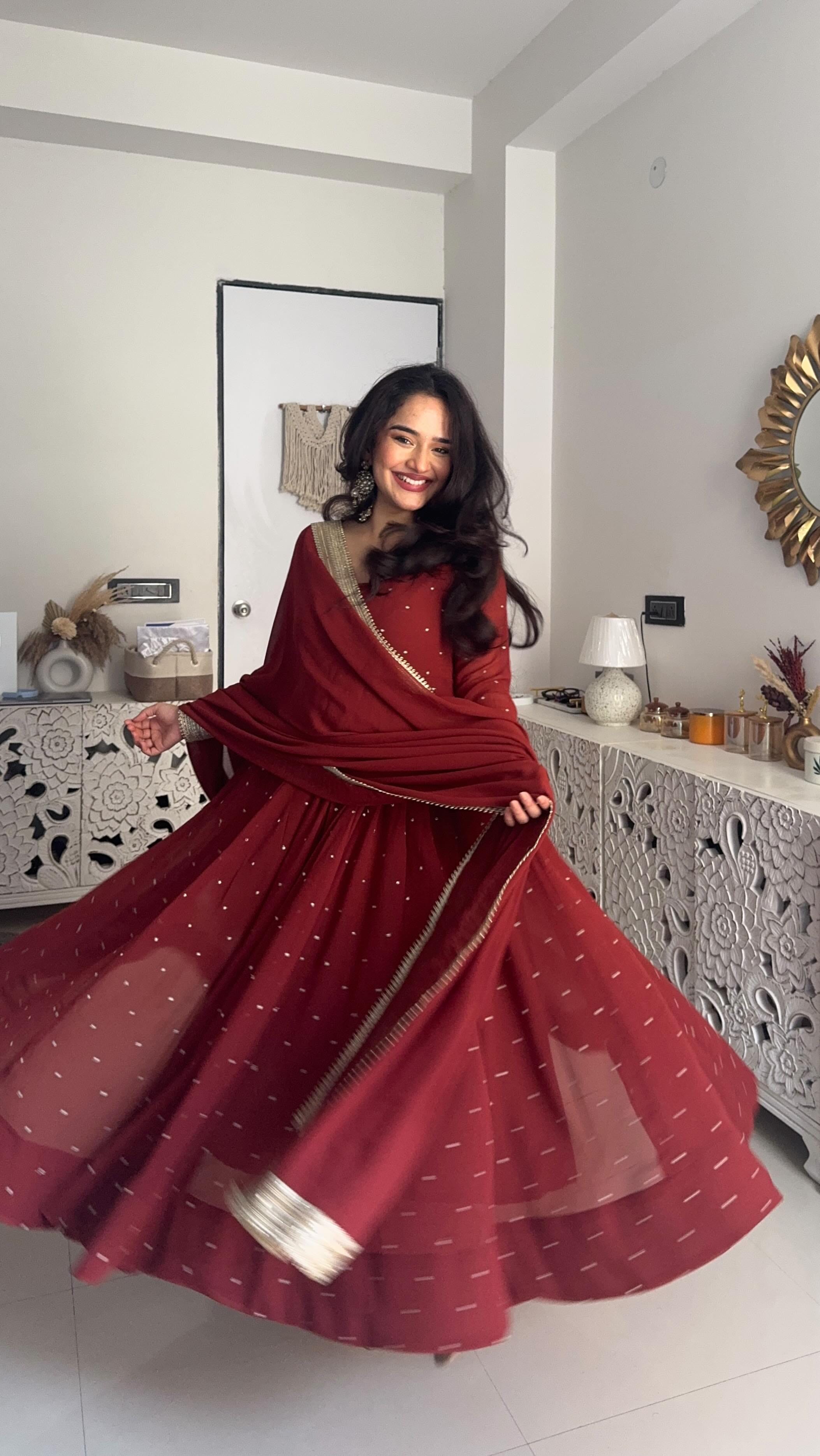 Outfit check for my dil ka sukoon 🥀🧡
.
.
.
.
Outfit @jonaya.in 
.
.
.
#explore #explorepage #foryou #fyp #trending #aesthetic #anarkali #anarkalisuits #ethnic #indianfashion #fashion #getready #getreadywithme #love #bollywood