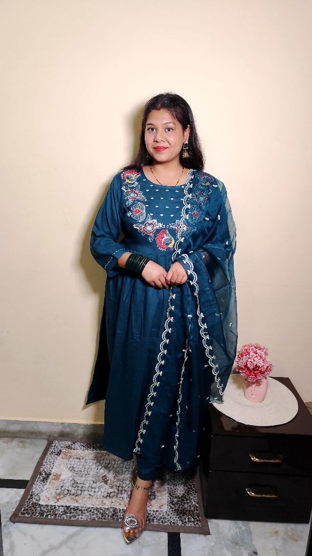 Comment "DM" Or share reel with me for links 🔗💕
More colours available in this ✨
Follow @kinny_aggarwal for more recommendations🎀
Ethnic wear, festive wear, outfit ideas, bbd sale, Flipkart big billion days sale
#cutiekinnu #wishlinked #bbd #flipkartbigbilliondays