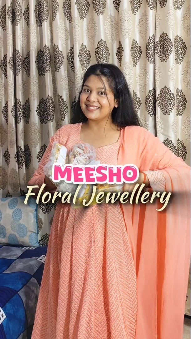 Comment for link🔗💕 
#floraljewelry #weddingwearinspo #bridesmaids #affordableweddingwear #affordablefinds 
Floral jewelry, meesho finds, wedding wear