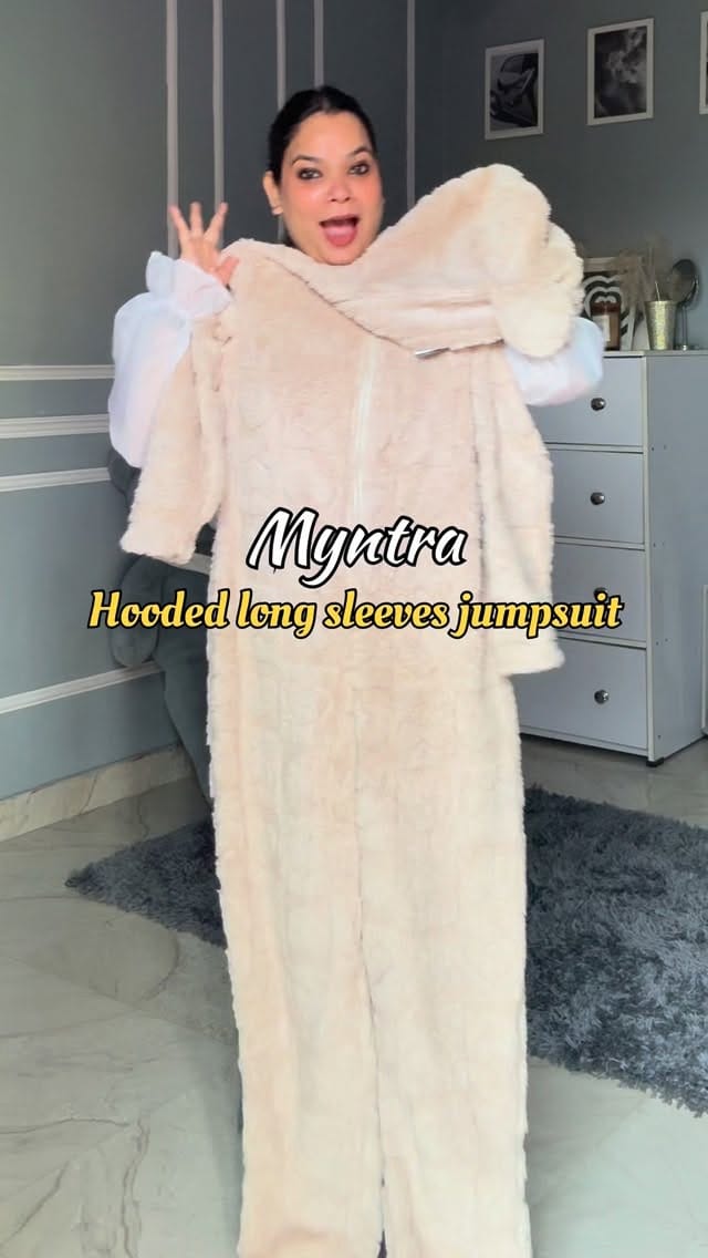 Comment “link” for links✨ 
#trending #review #outfitoftheday #outfitideas #haul #outfit #cutefinds #myntra #collegewear #nightsuit #jumpsuit #sweaters #winter #winterjumpsuit