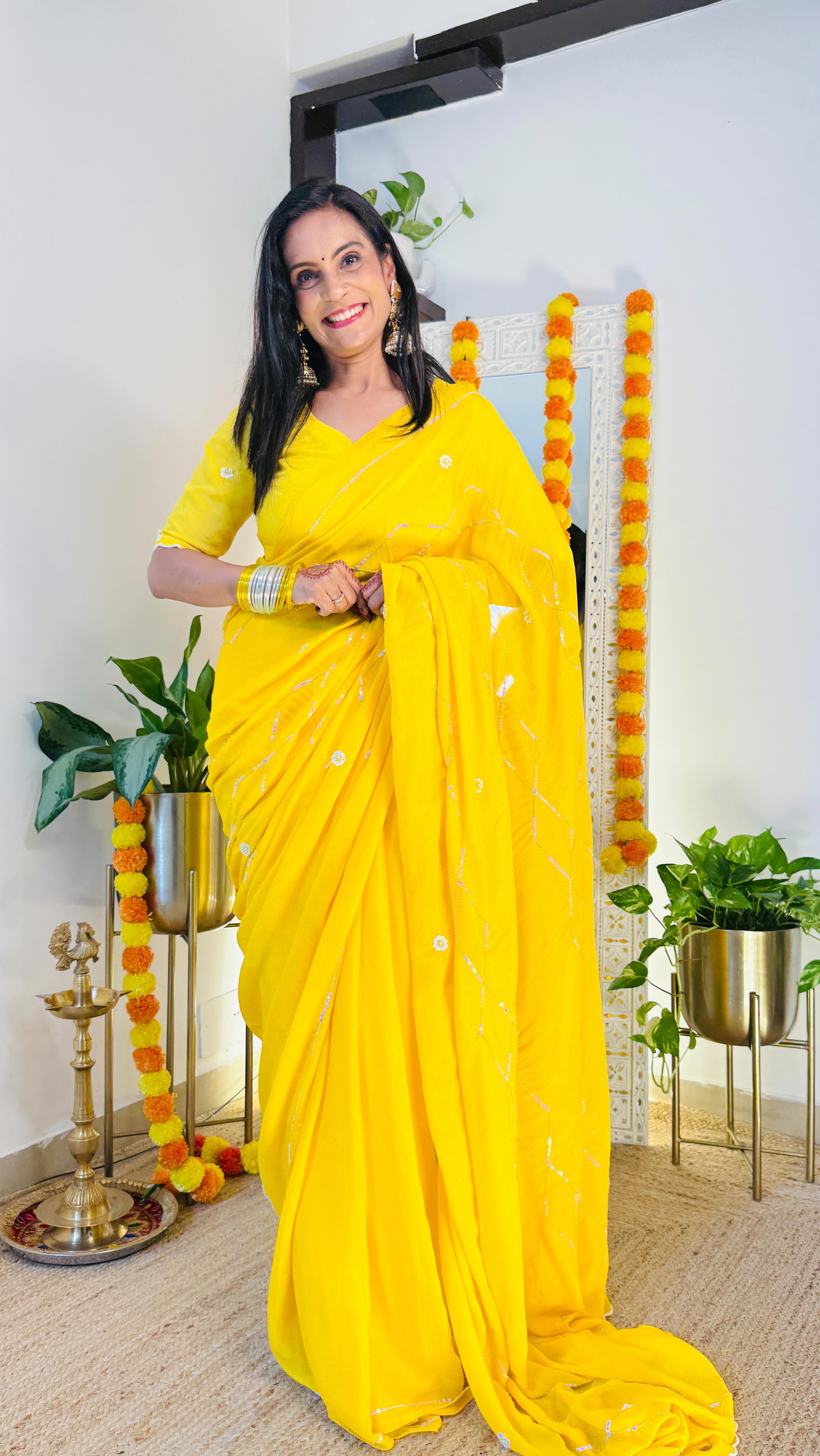 You can comment for links ❤️
✨ Sunshine in every drape ✨
This yellow chiffon saree from Urbanstree is the perfect blend of grace and glow — light, flowy, and made for those joyful haldi moments. Its breezy texture captures the warmth of the occasion while adding a touch of effortless elegance.
Saree @urbanstree 
Jhumka @sajanabyshagun 
💛 Perfect for the Haldi bride or her tribe 💛
#HaldiLook #YellowSaree #Urbanstree #FestiveGlow #DesiElegance #HaldiReady #ChiffonSaree #IndianTradition #sᴀʀᴇᴇʟᴏᴠᴇ #yellowsaree #haldisaree #sareefashion #sareestyle #sareeindia #ootdfashion