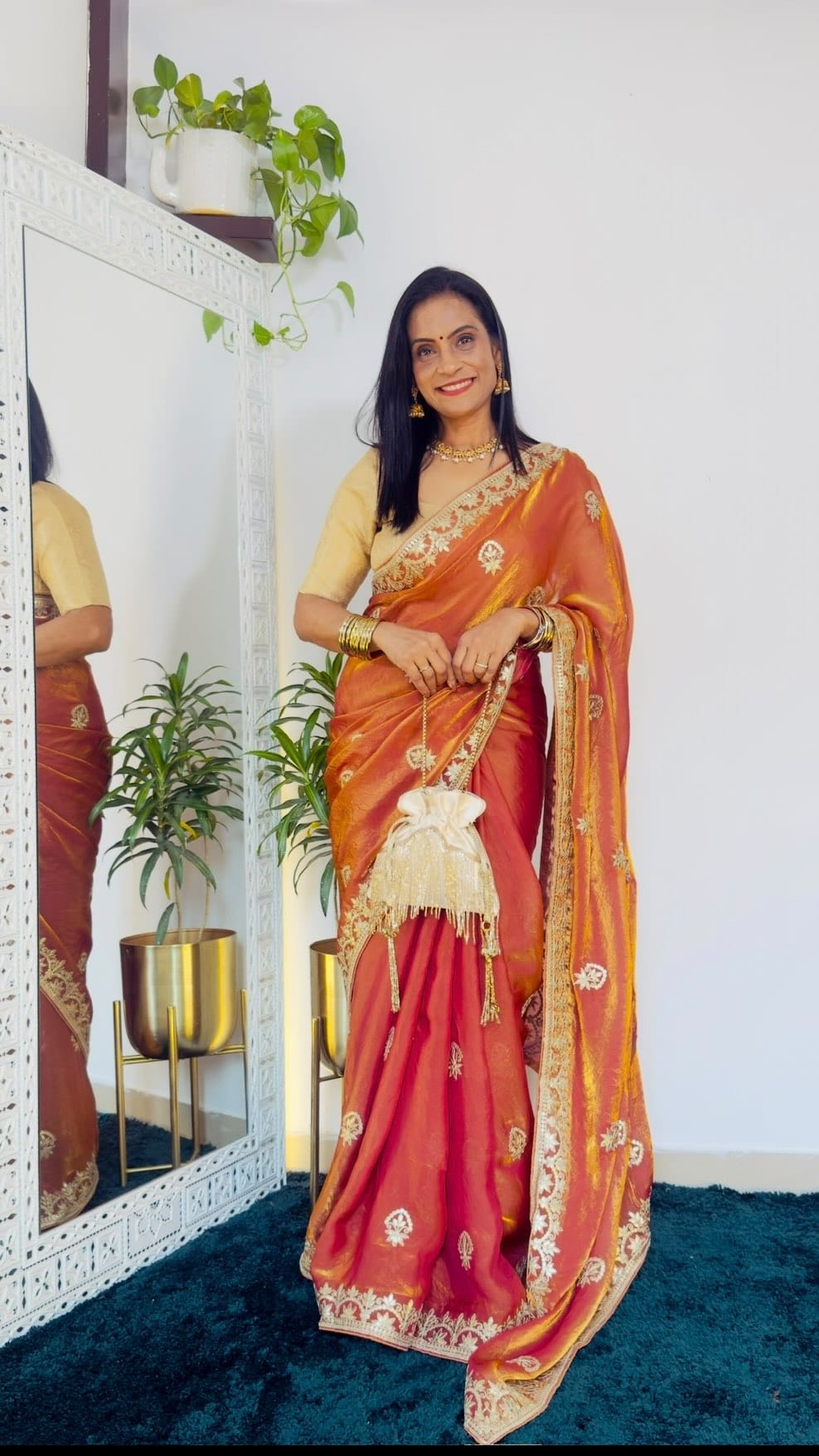 Drop a ❤️ for links or share this reel with me.A wedding saree isn’t worn… it’s lived.✨
A bride doesn’t choose a saree—she chooses a story. 💍
Party wear sarees , wedding wear sarees , wedding guest sarees, saree love , saree hacks , saree drapes, Myntra saree , Myntra finds , Myntra haul, trending sarees , saree viral reel 
#WeddingSaree #BridalLook #SareeStyling #ShaadiSeason #EthnicFashion