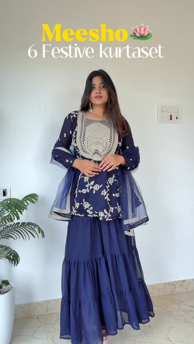 Simple yet statement – that’s the magic of a festive kurta set 
Comment , Diwali, for link 🔗 
.
.
.
.
.
.
#meeshofinds meeshikurtaset #meeshofestivefinds #meeshoanarkali #meeshihaul #kurtaset #festivekurtaset #diwalioutfut #explorepage✨